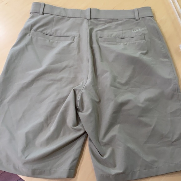 Men’s Nike flex golf shorts - Picture 4 of 5